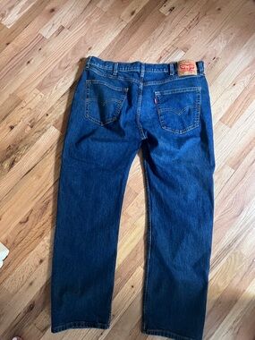 Classic Levi's 505 Regular Fit Straight Leg Jeans – Size 40 x 32